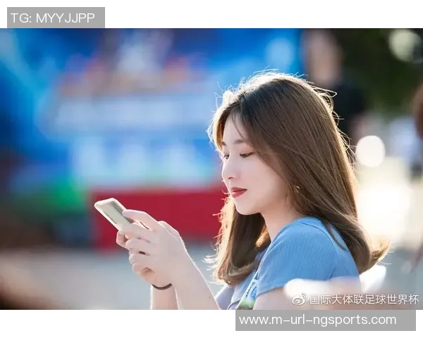 大胸足球宝贝魅力四射的精彩瞬间尽在这里,快来欣赏她们的风采吧